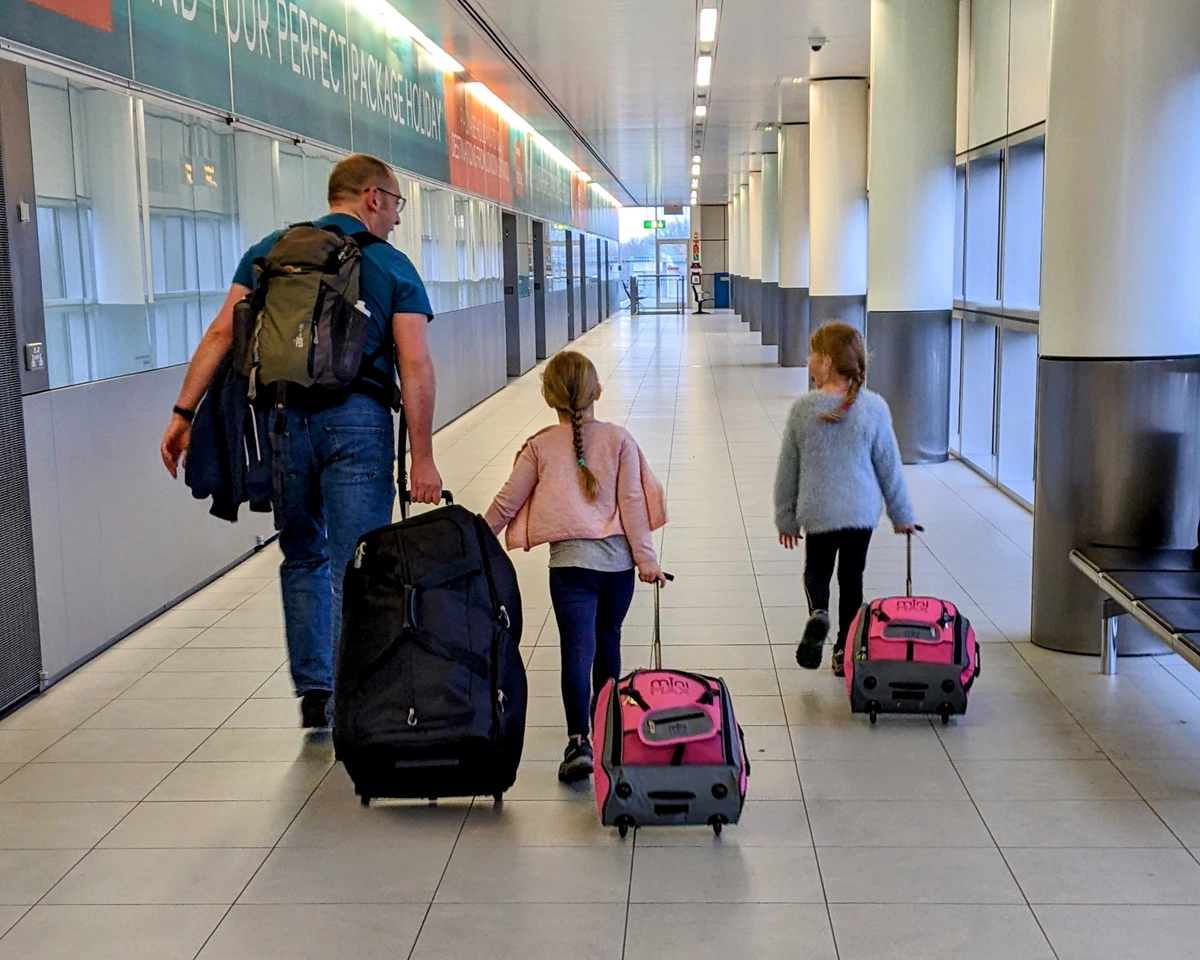 Adrian and the girls are on the way to Costa Rica! Long-Term Travel Packing Guide for Families